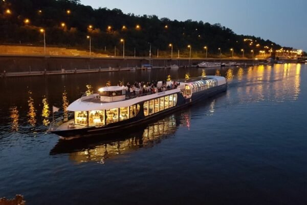 dinner cruise prague expert